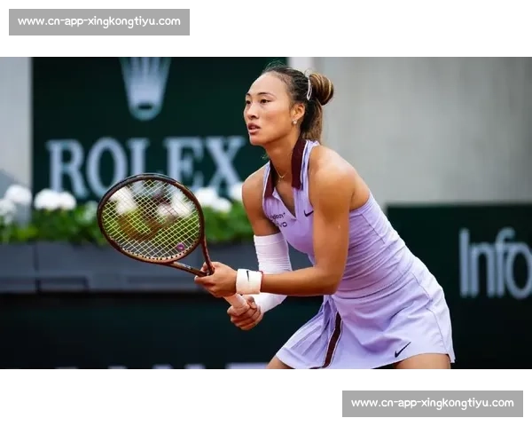 温网夜场双焦点！萨巴伦卡 2000 强势登场，郑钦文 2330 决战女双三冠王