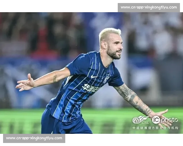 武汉三镇 2-0 青岛海牛：图多列绍尔建功 零封 + 红牌漏判引争议