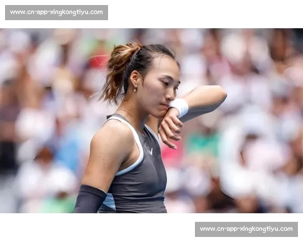 郑钦文因伤退赛柏林站，与莱巴金娜 1 胜 2 负交手记录成悬念