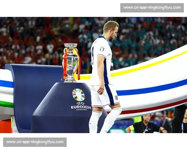 特尔 5000 万投热刺！拜仁 1.5 亿引援全军覆没净赚 2200 万